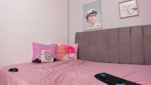 naughtyloverss live sex cam