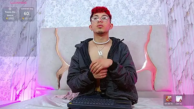 Axel_tay live sex cam