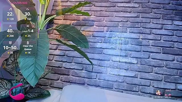 scarlet_fostt_'s cam snapshot