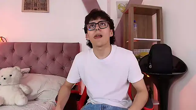 PepperTwink live sex cam