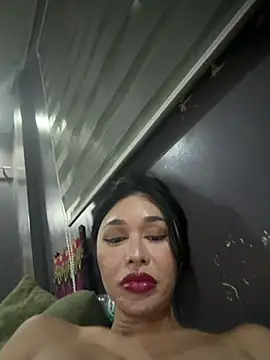 Monstercockgoddessx live sex cam