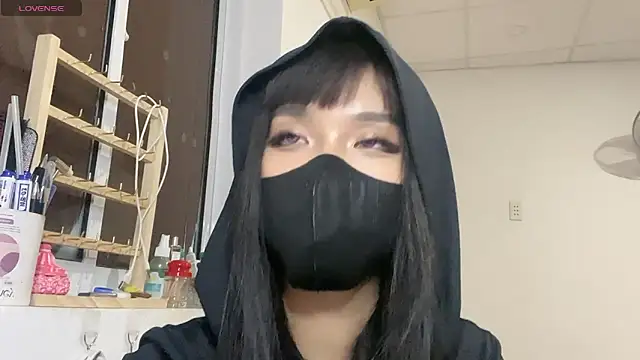 Tieu-May's cam snapshot