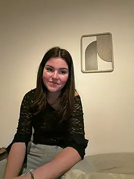 kiaraaaa75 live sex cam