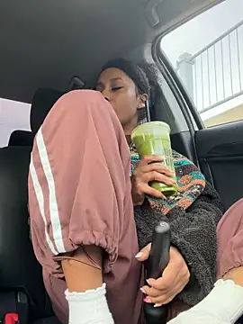 Your_Paris live sex cam