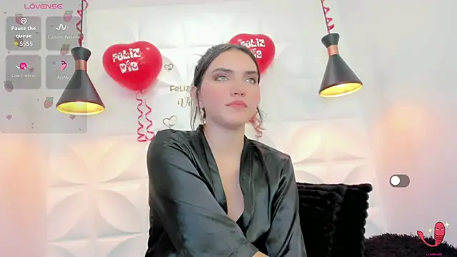 valeriecute18 live sex cam