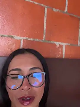 Emma__cumlovee's cam snapshot