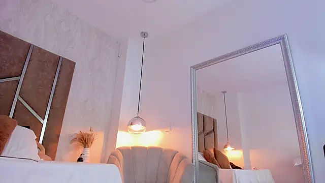 Martinaa_Jones_ live sex cam