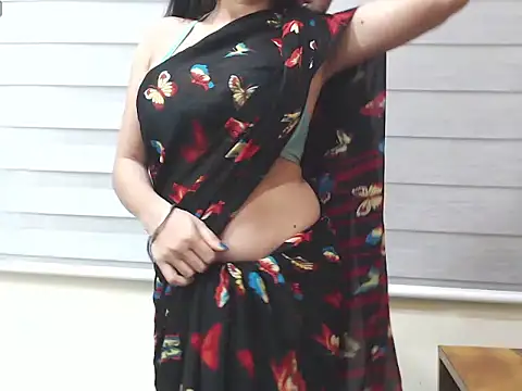 RealNaina's cam snapshot