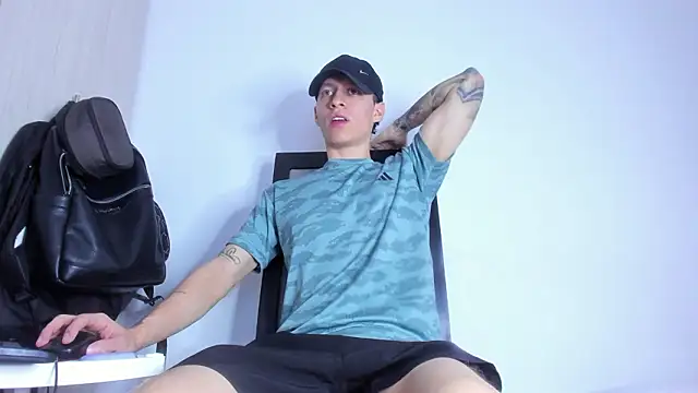 enzo_bvlgari live sex cam