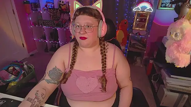 FatVeronica's cam snapshot