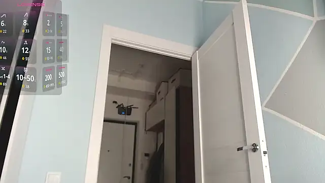 MilaniaCute live sex cam