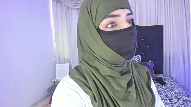 Uzra_hayed live sex cam