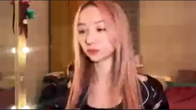 PinkTraible live sex cam