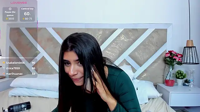 ZiaCalifa live sex cam