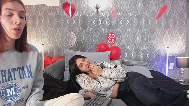 SkyFallls live sex cam