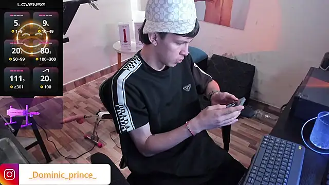 DominicPrince live sex cam