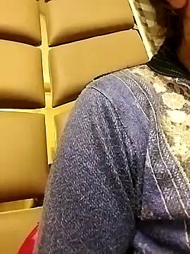 Cam_Deeksha's cam snapshot