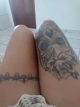 morenatutti2p's cam snapshot