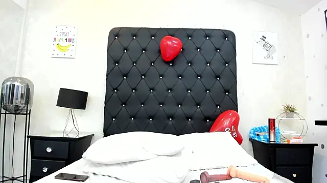 alana_johnson_0's cam snapshot