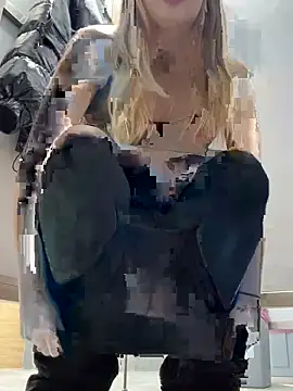 blonde_exe's cam snapshot