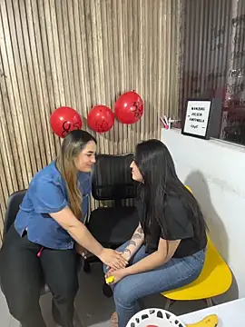 Antonella_Julieta live sex cam