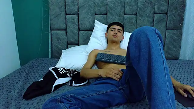 Anthony_carter's cam snapshot