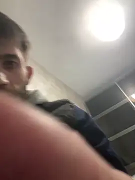 Dondeloquieras4's cam snapshot