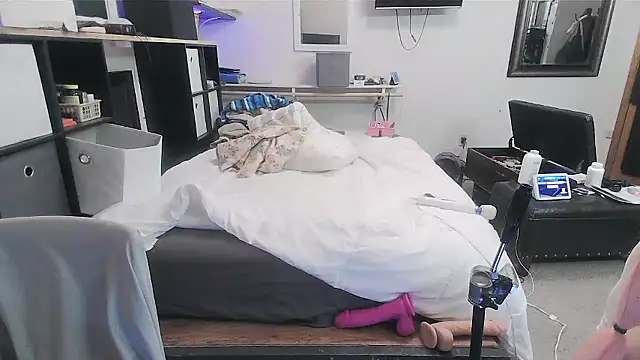 sissytrapdolly24 live sex cam