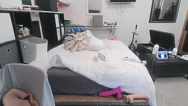 sissytrapdolly24 live sex cam