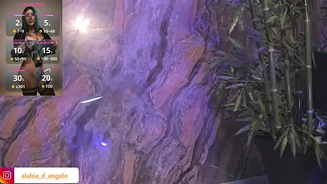 Alahia_Dangelo live sex cam
