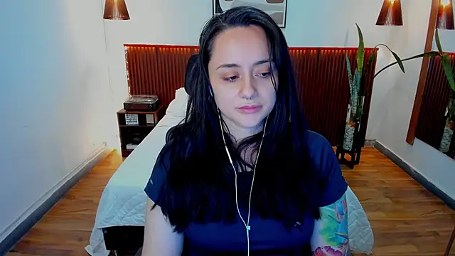 KatherineBond live sex cam