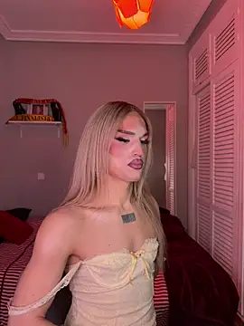 Crystal_________ live sex cam