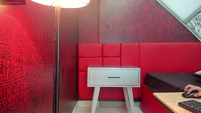 Kaya_Tate live sex cam