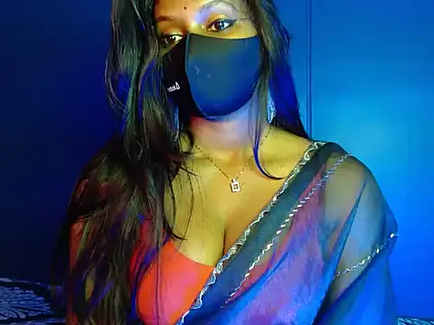 Hotginni4's cam snapshot