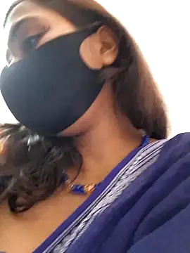 Bristy- live sex cam