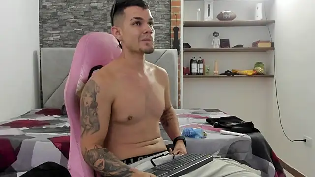 BooyHott_ live sex cam