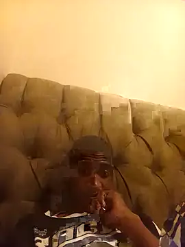 Leroyhotess live sex cam