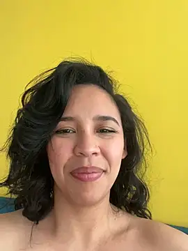 Esmerald_1111's cam snapshot