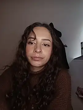 AlexxaAndRileyy live sex cam