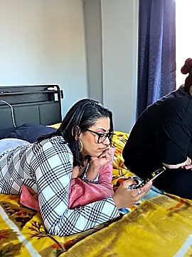 Ellamayi live sex cam