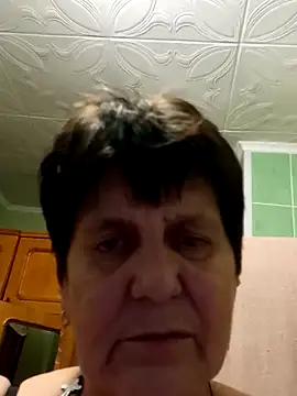 IrchykLove live sex cam