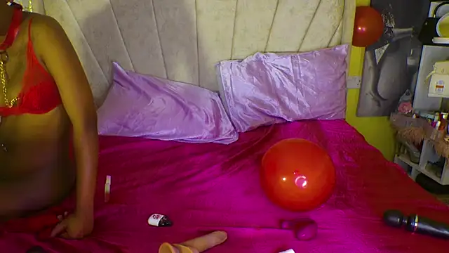 pyt_liyah live sex cam