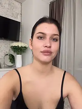 KikiWatson live sex cam