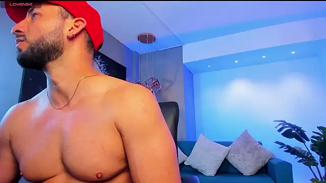 Dylann_Carter's cam snapshot