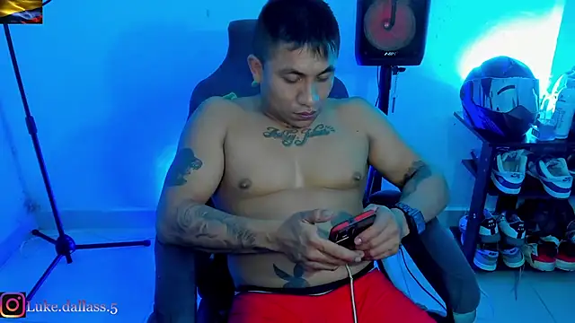 zeus_7777's cam snapshot