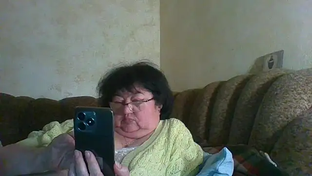 MilaSky5303's cam snapshot