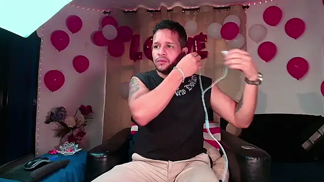 LucasGaeel's cam snapshot