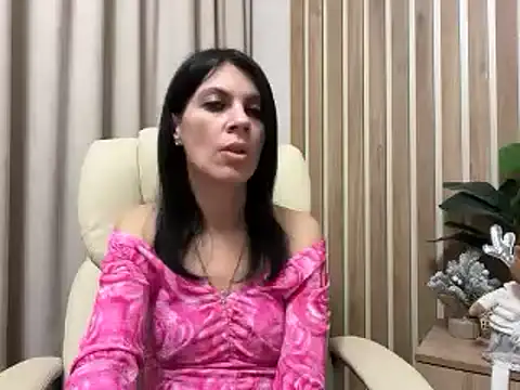 InjaAtHome's cam snapshot