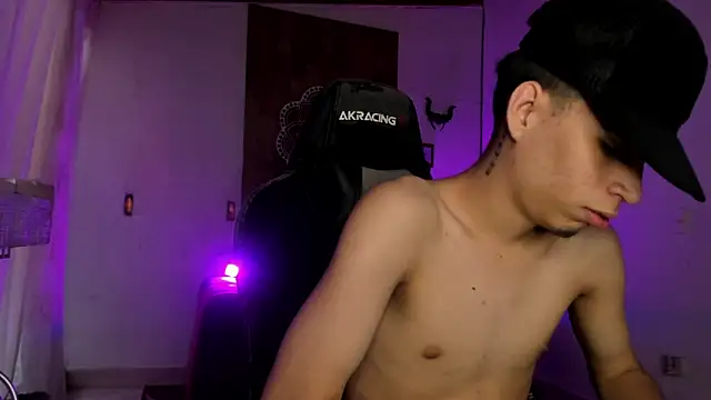 juan_posada's cam snapshot