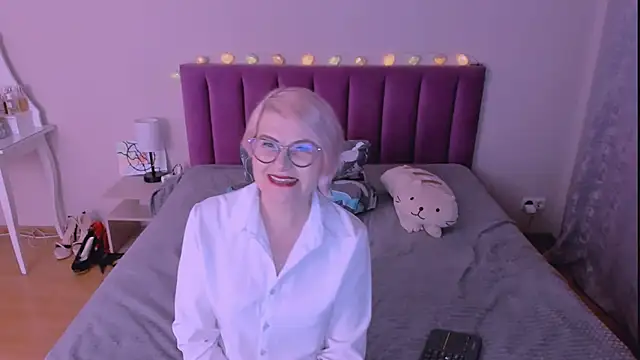 sabrinamacmarren's cam snapshot